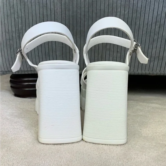 NEW ASOS Chunky White Platform Sandals - Picture 2 of 8